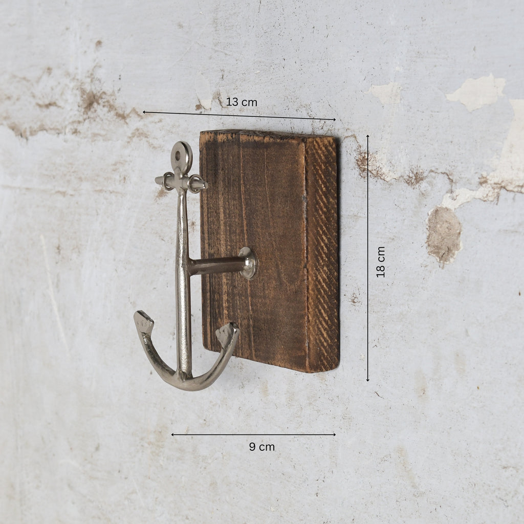 Orion Wall Hanger