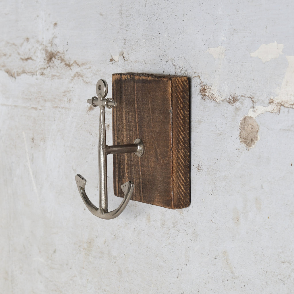 Orion Wall Hanger